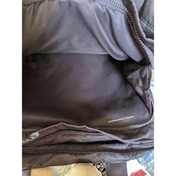 Lululemon gym workout bag large tote purple duffle - Picture 8 of 11